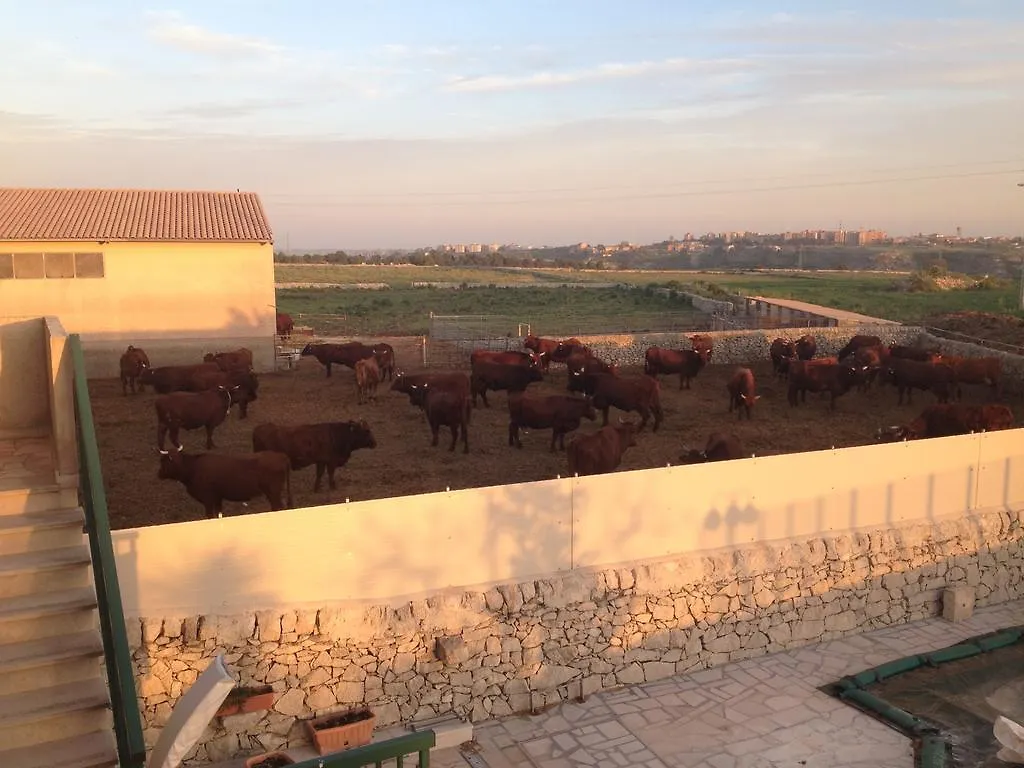 Casa di campagna Casa Vacanze Agriturismo Cilone Affittacamere Ragusa Italia